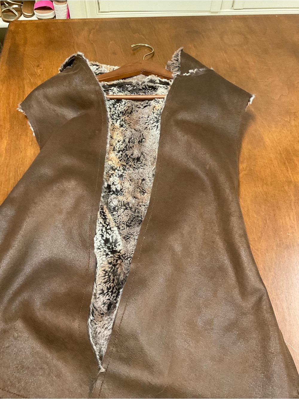 Evereve Brown Faux-Suede Sleeveless Vest with Plush Multi-Tone Faux-Fur Lining